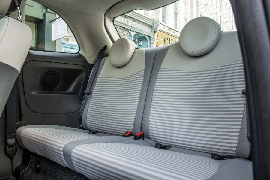Интерьер Fiat 500 Collezione (312) 2018 года  (UK) (фото 27 из 40)